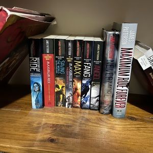Maximum ride complete series by James Patterson